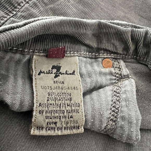 DESIGNER CLOTHES REDUCTION!! PLEASE COME TAKE A LOOK - MULTIPLE ITEMS - Picture 3 of 15